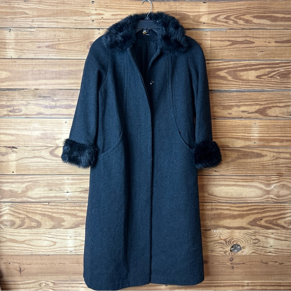 100 percent women’s wool trench coat and faux fur